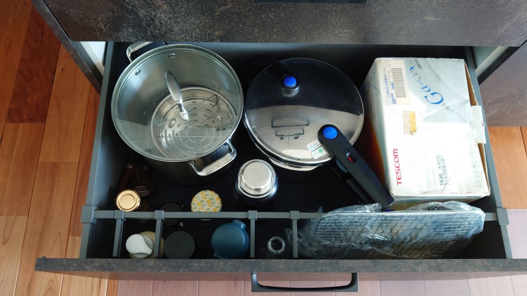 キッチンハウスのカップボード